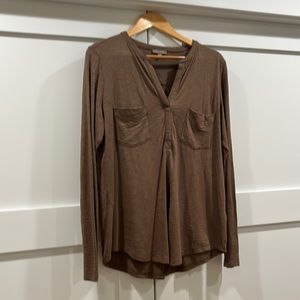 Casual top by Lilla P